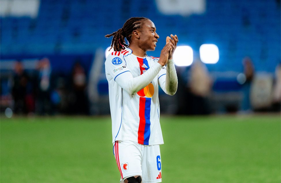 Globe Soccer Awards : Melchie Dumornay et OL Lyonnes nommés