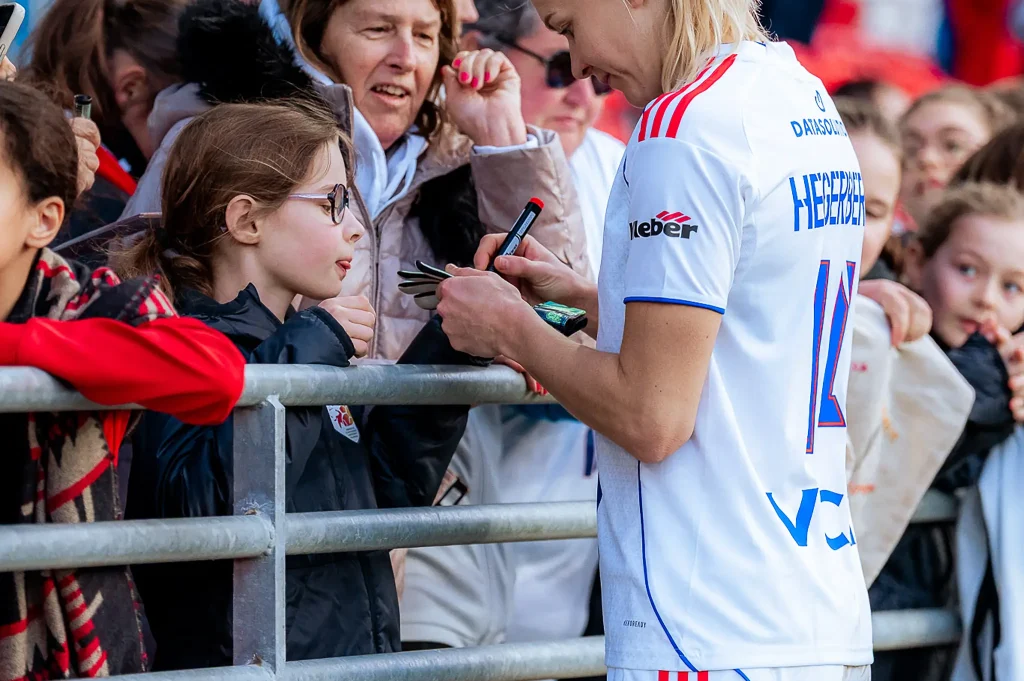 Ada Hegerberg & les supporters