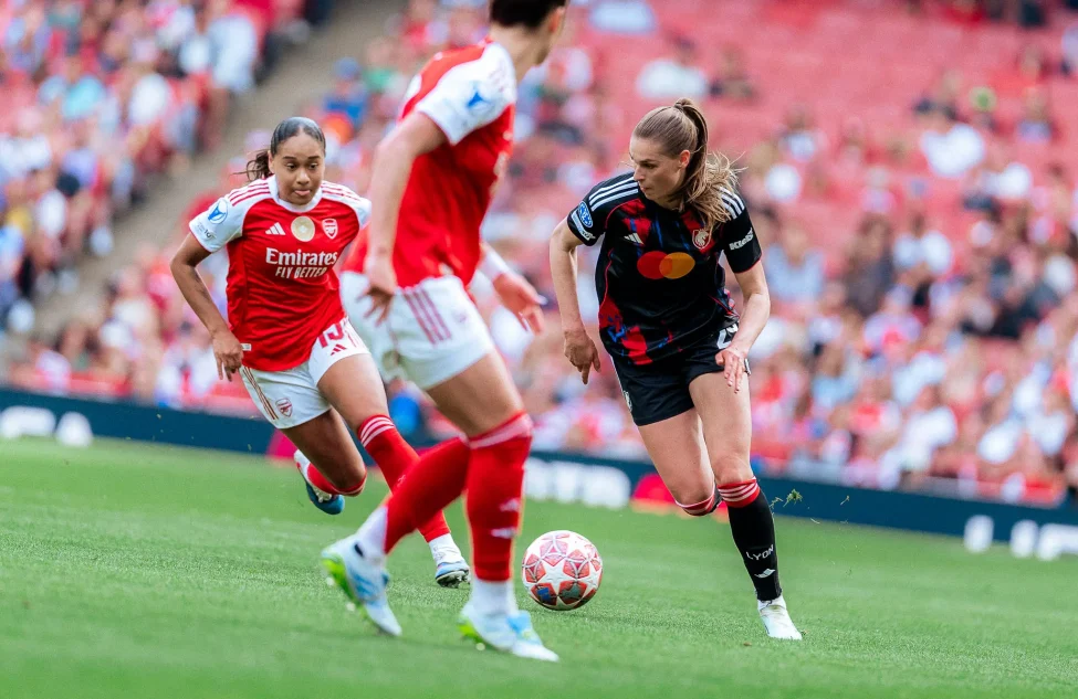 UWCL 1/2 finale (aller) : Arsenal - OL Lyonnes (2-1)