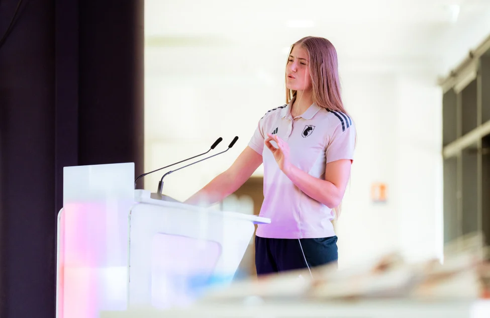 Julie Goury, 2e de la finale nationale du concours d'éloquence 2026 !