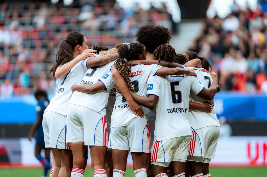 Les Lyonnes