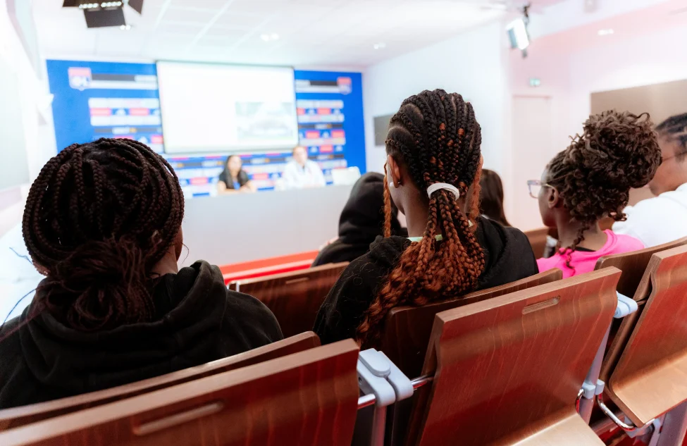 Une journée unique pour le programme Confiance &amp; Leadership de L dans la Ville !