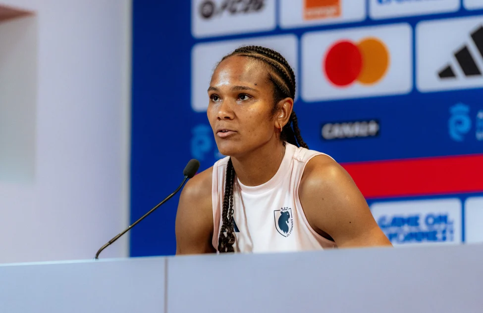 Wendie Renard : "A nous de montrer que ce titre, nous le méritons."