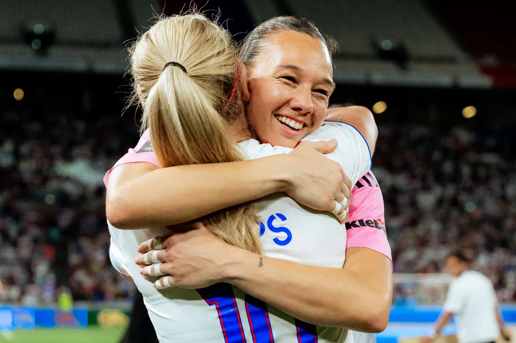 Lindsey Heaps & Christiane Endler