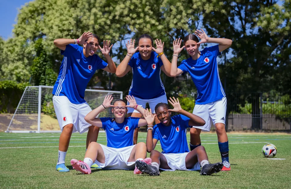 Stage OL Lyonnes : une semaine de passion, de sourires et de football !