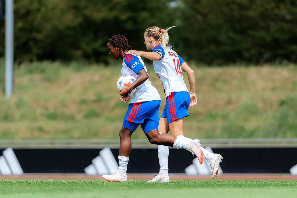 Vicki Becho & Ada Hegerberg