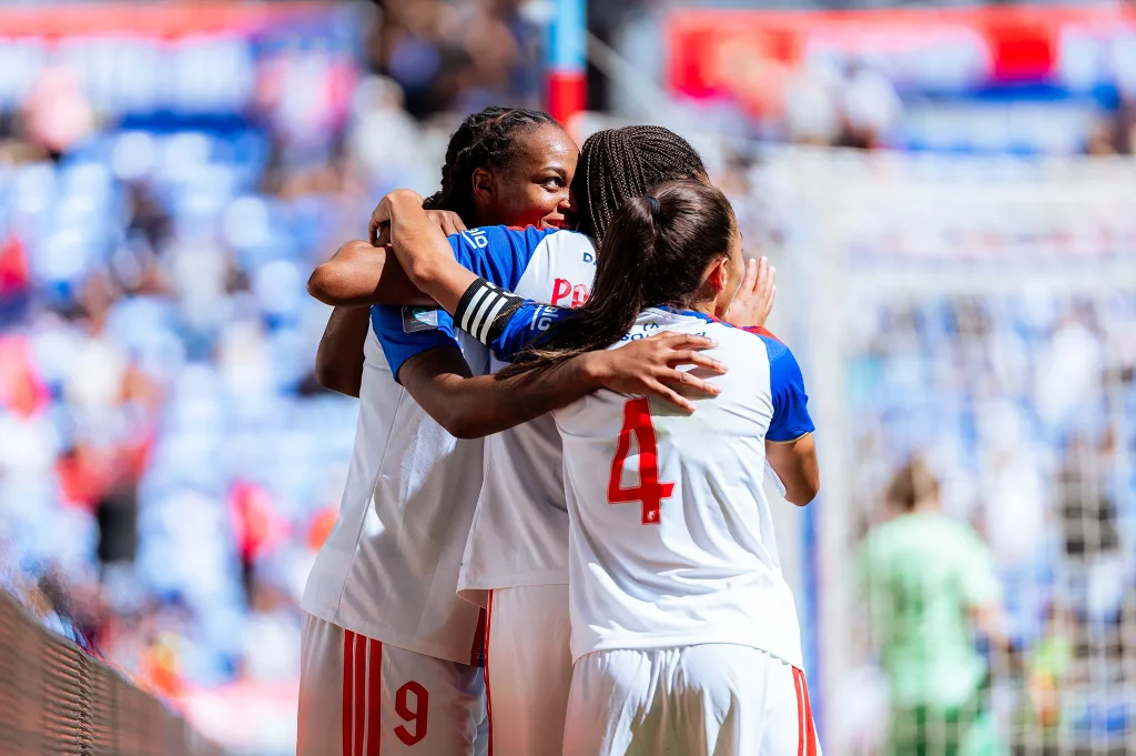 Marie-Antoinette Katoto, Salma Paralluelo & Selma Bacha