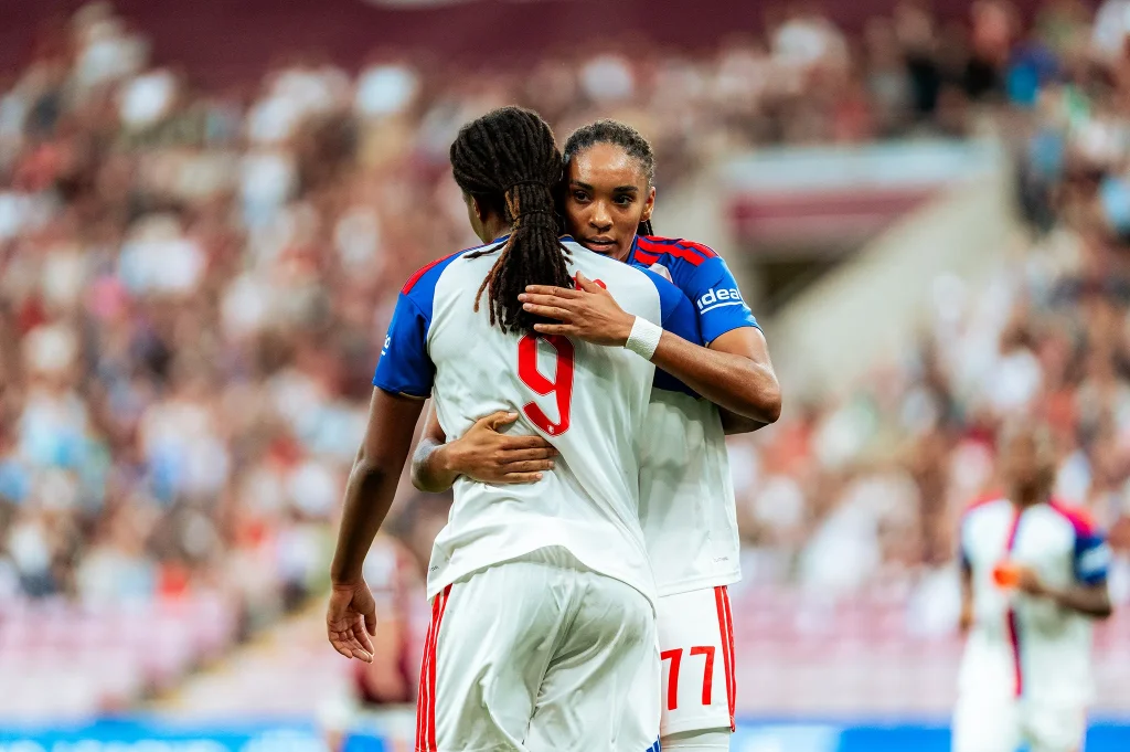 Marie-Antoinette Katoto & Salma Paralluelo