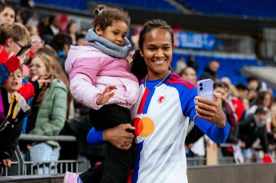 Wendie Renard & les supporters