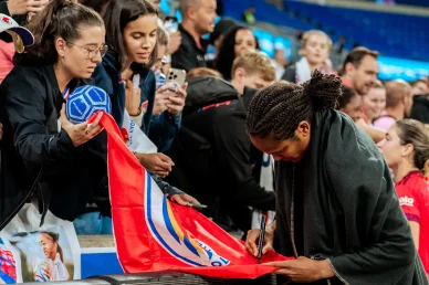Wendie Renard avec les supporters