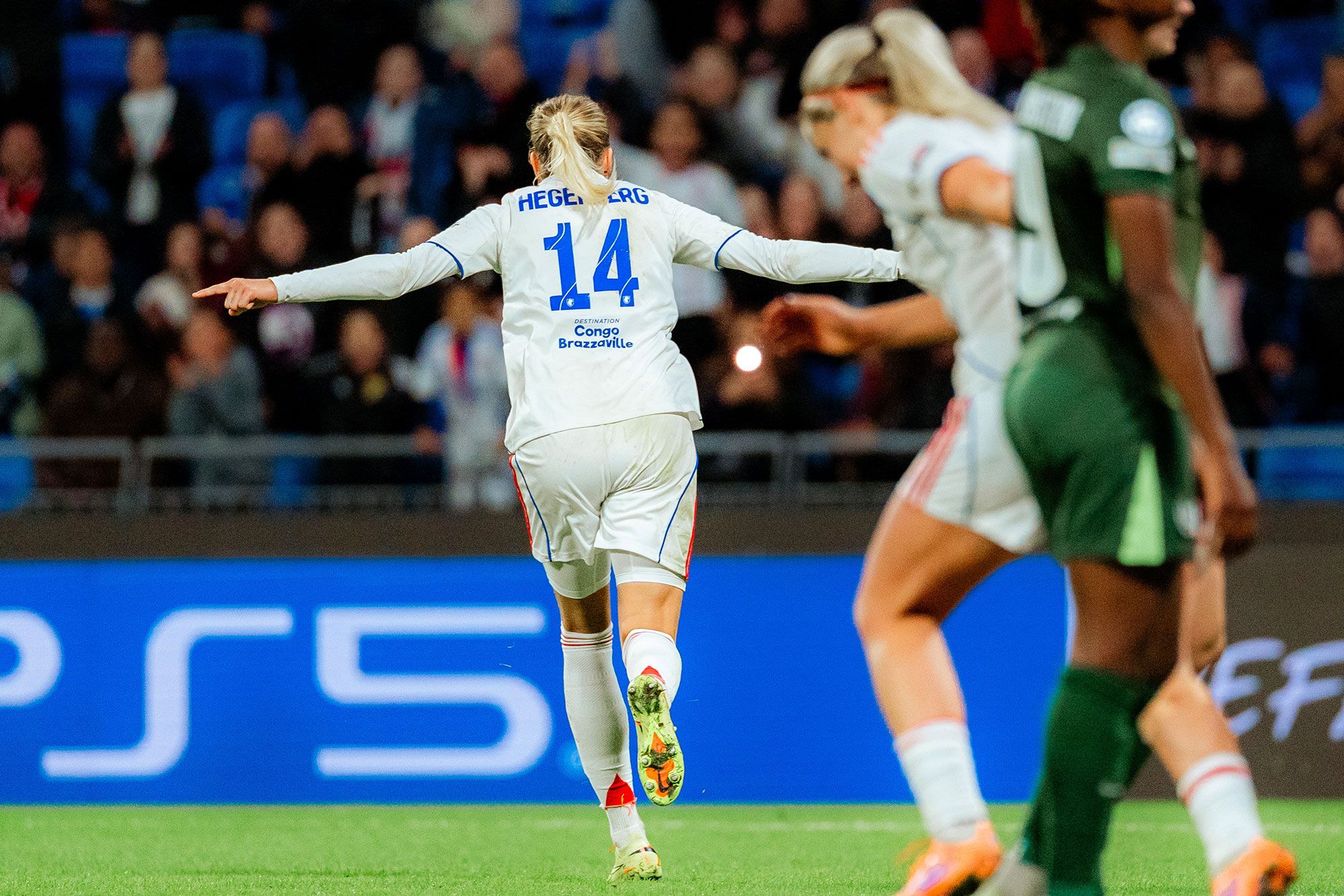 OL Lyonnes - Wolfsburg : Une soirée européenne réussie ! (3-1)