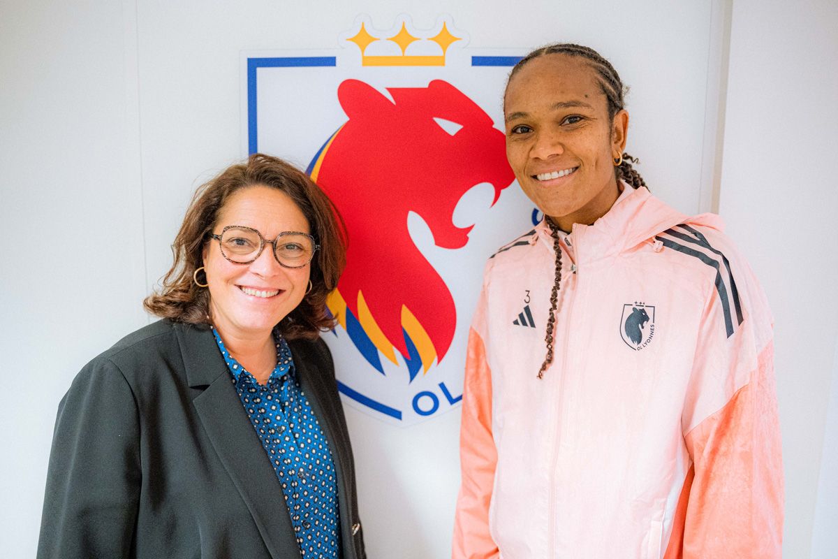 La ministre des Sports Marina Ferrari en visite à OL Lyonnes