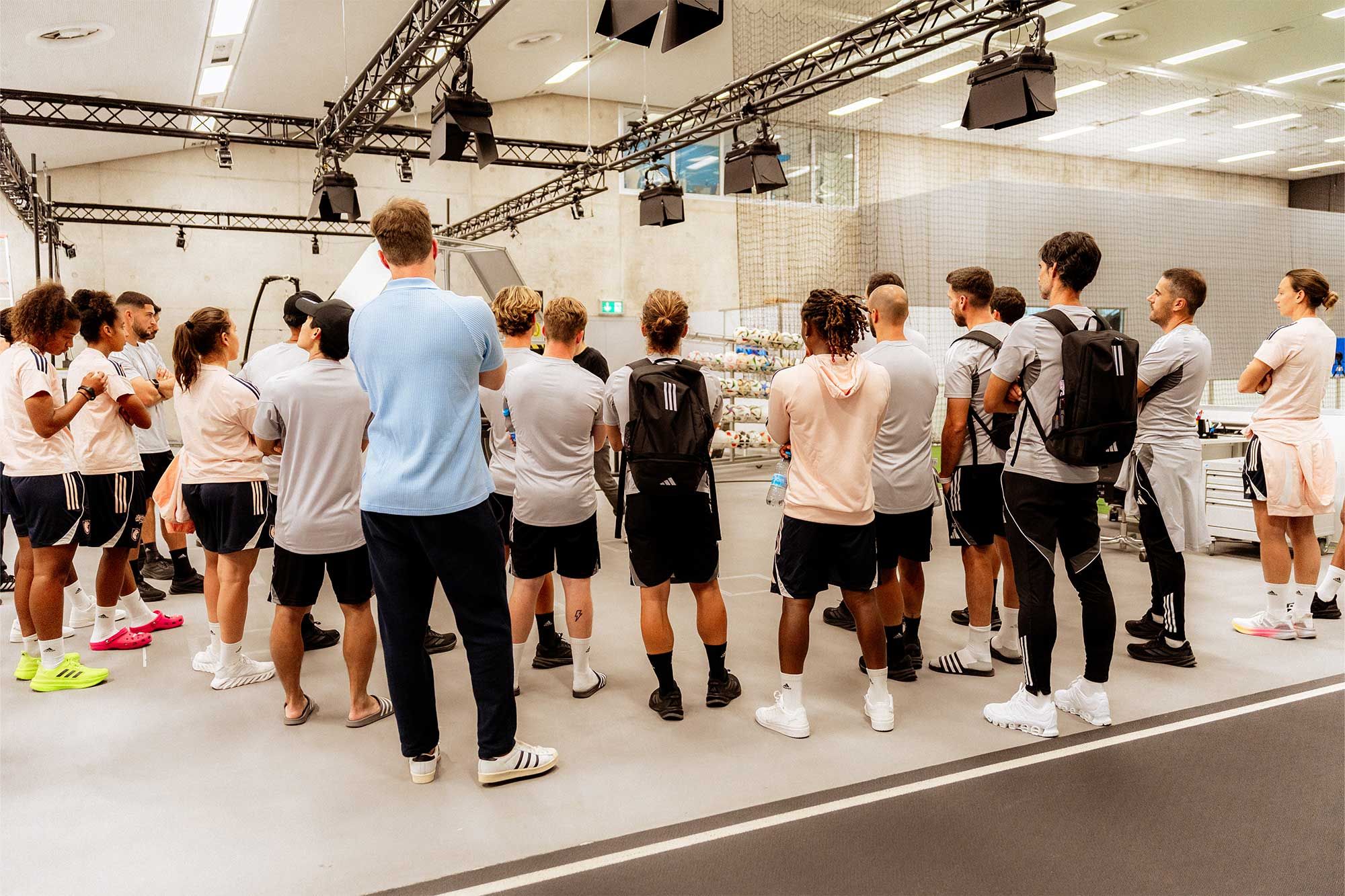 Journal de stage : Entraînement et visite du adidas Innovation Lab au programme